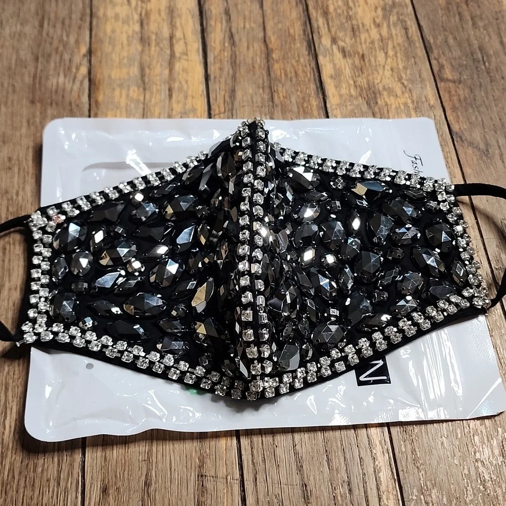 New! Crystal Rhinestone Bling Face Mask - Picture 2 of 5
